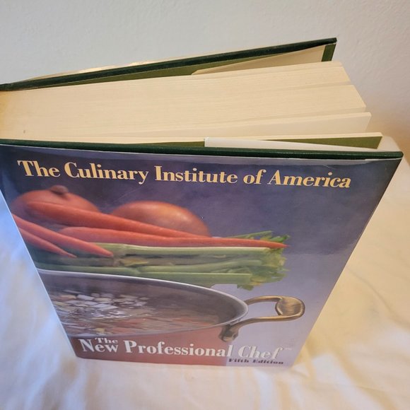 The Culinary Institute of America, The New Professional Chef, Fifth Edition - Picture 1 of 8
